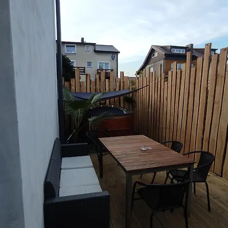 Nowy Z Jacuzzi Casa vacanze *