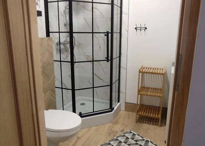 Nowy Z Jacuzzi 度假居